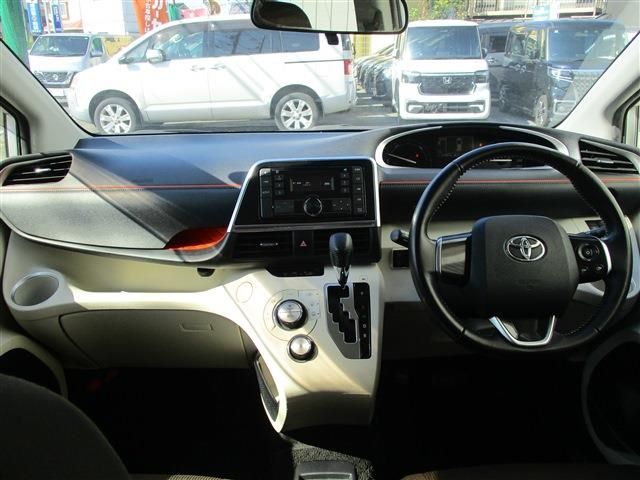 SIENTA HYBRID