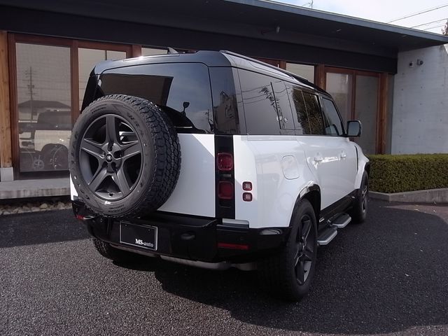 ROVER DEFENDER