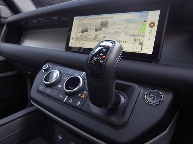 ROVER DEFENDER