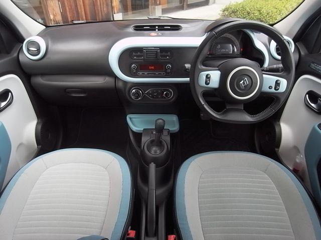 RENAULT TWINGO