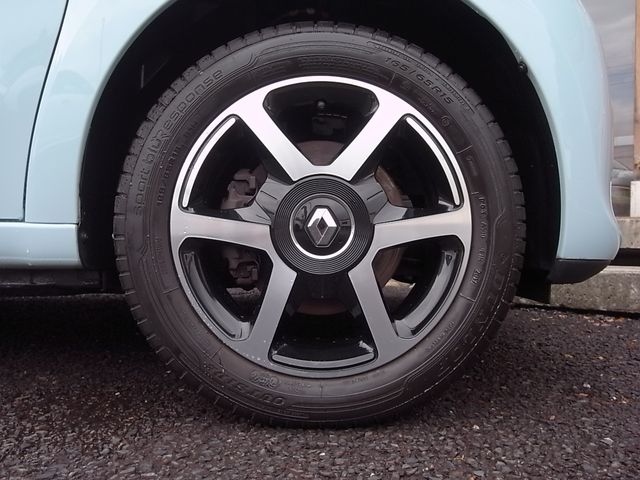 RENAULT TWINGO