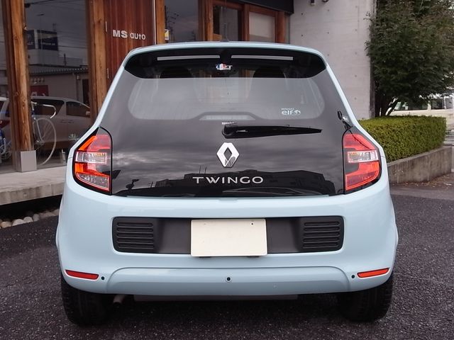 RENAULT TWINGO