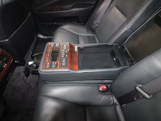 LEXUS LS600h