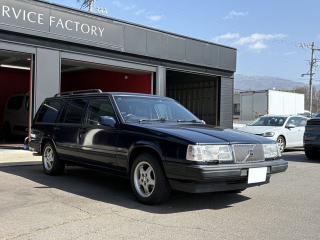 VOLVO 940 ESTATE