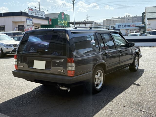 VOLVO 940 ESTATE