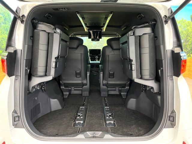 ALPHARD hybrid
