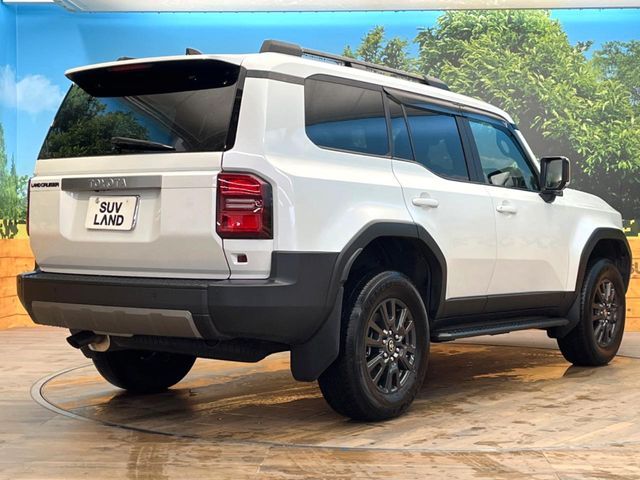LANDCRUISER 250