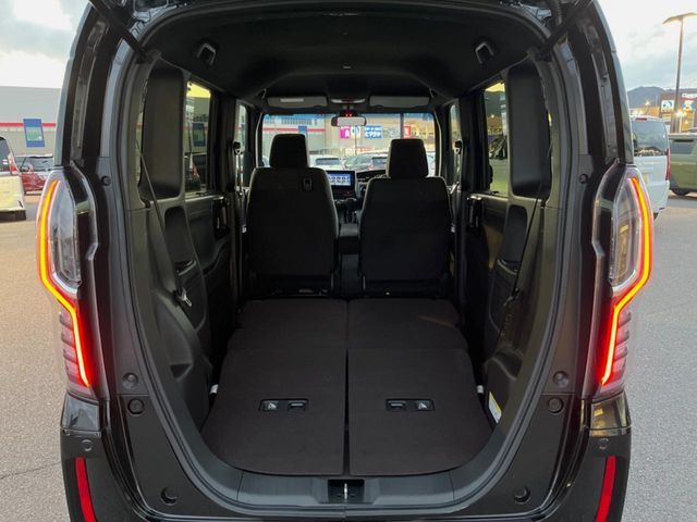 N-BOX CUSTOM