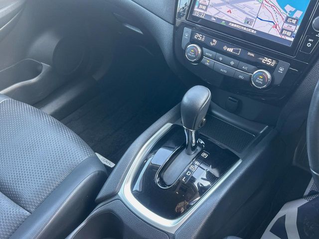 X-TRAIL 2WD