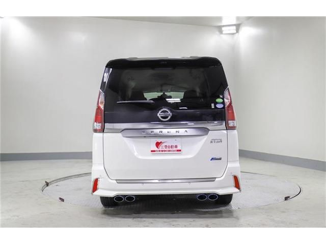 SERENA S-HYBRID 4WD