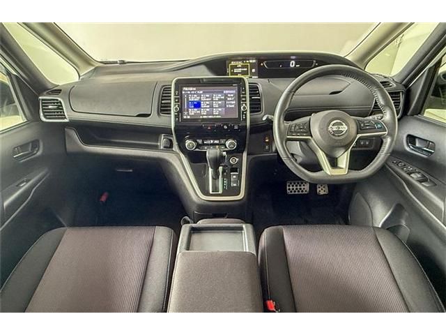 SERENA S-HYBRID 4WD
