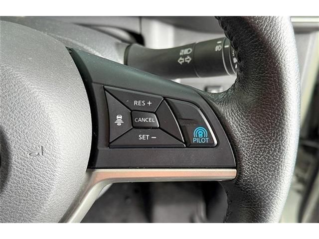SERENA S-HYBRID 4WD
