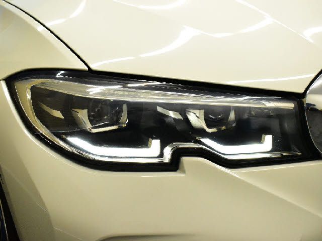 BMW 3 Series sedan