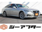 CROWN sedan hybrid