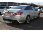 CROWN sedan hybrid