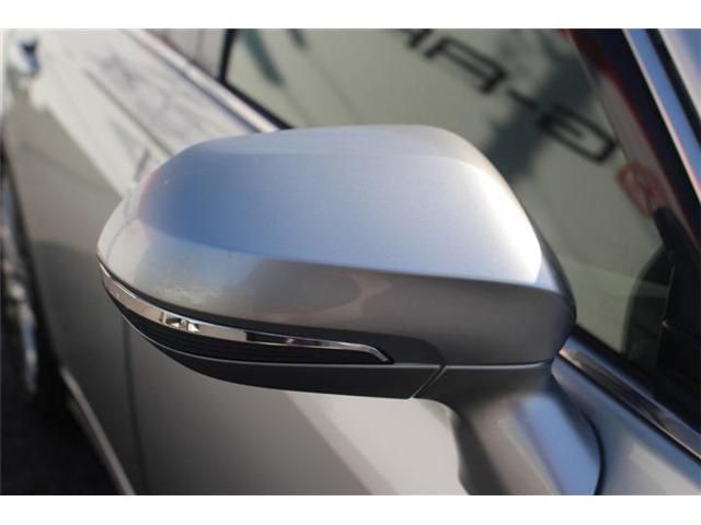 CROWN sedan hybrid