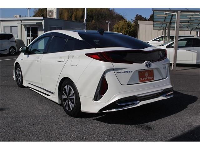 PRIUS PHV