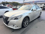 CROWN sedan