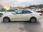 CROWN sedan