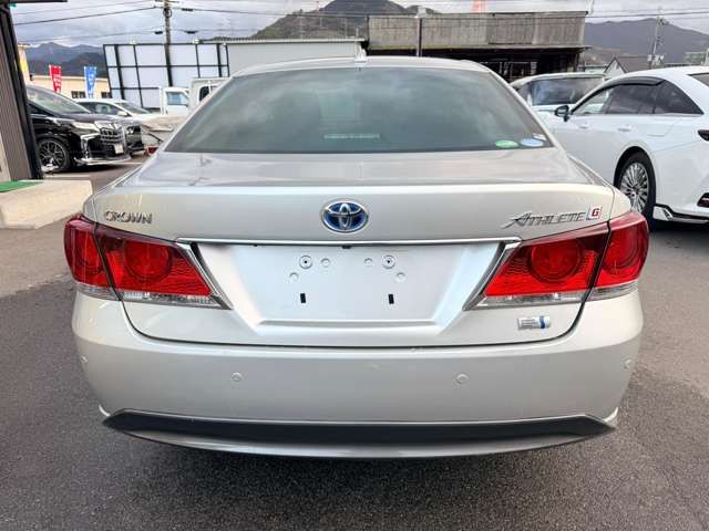 CROWN sedan