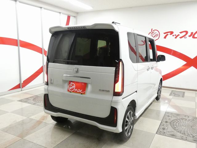 N BOX CUSTOM 4WD