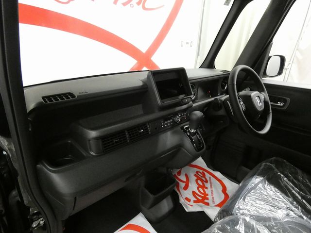 N BOX CUSTOM 4WD