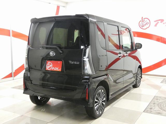 TANTO CUSTOM 4WD