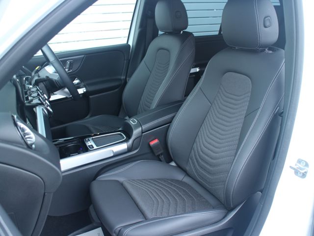 MERCEDES BENZ GLB