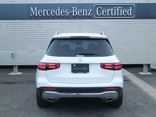 MERCEDES BENZ GLB
