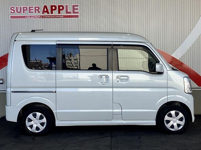 NV100 CLIPPER RIO 4WD