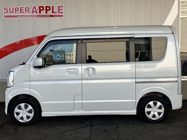 NV100 CLIPPER RIO 4WD