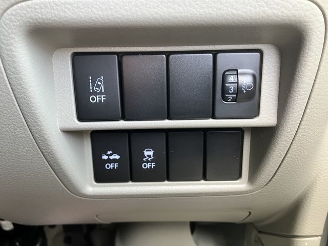 NV100 CLIPPER RIO 4WD