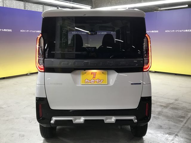 DELICA MINI
