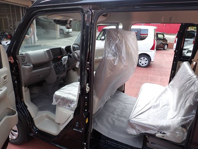 CLIPPER van