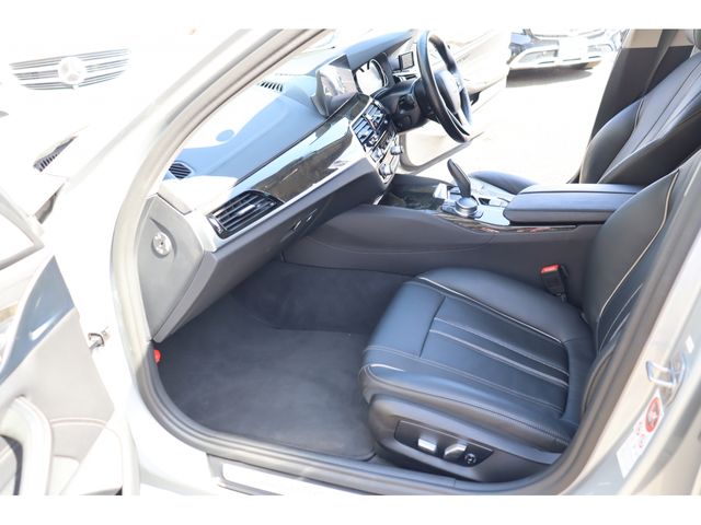 BMW 5series sedan