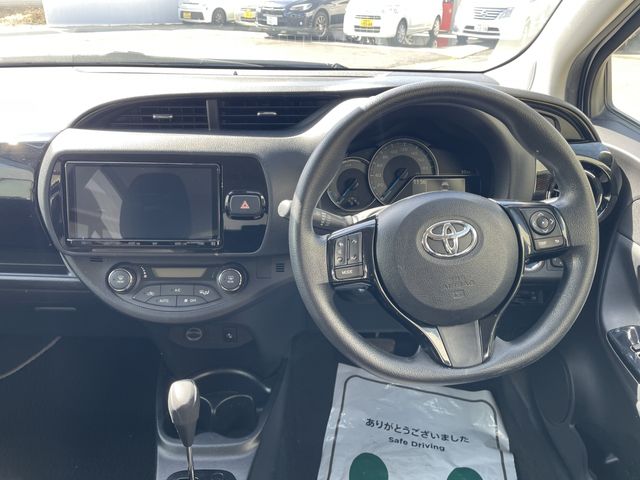 VITZ HYBRID