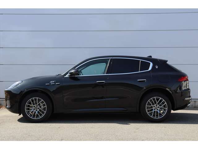 MASERATI Grecale