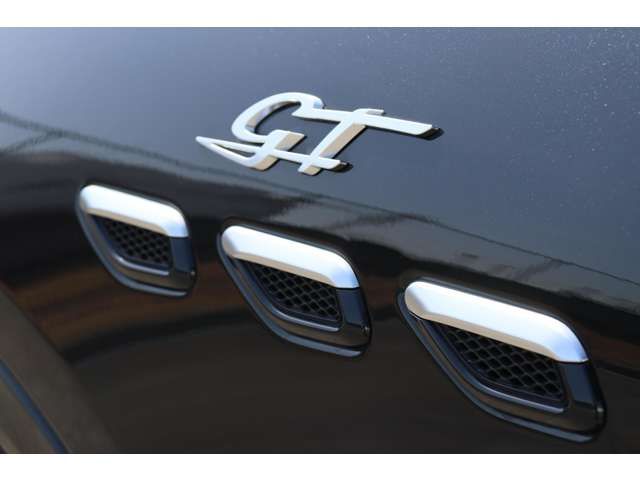 MASERATI Grecale