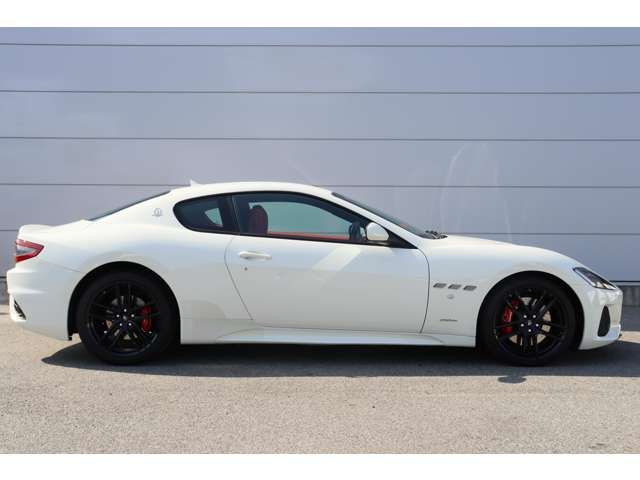 MASERATI GRANTURISMO