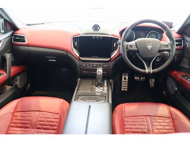 MASERATI GHIBLI Sedan