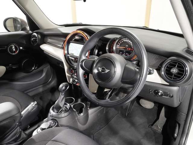 BMW MINI COOPER 5DOOR