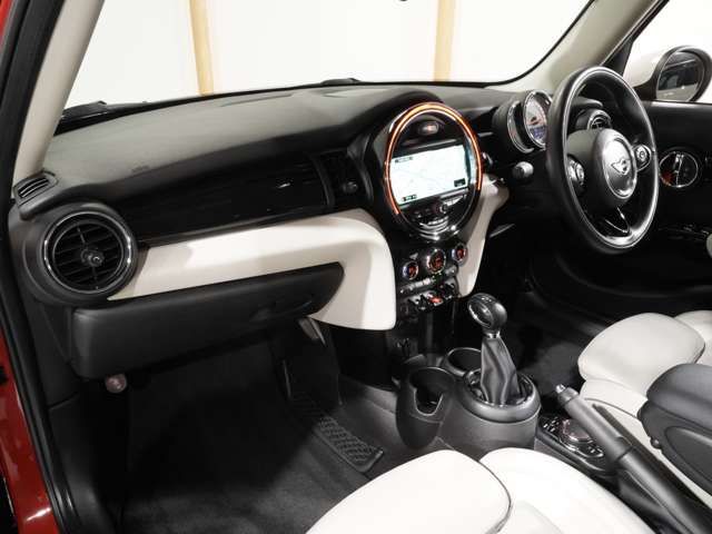 BMW MINI COOPER SD 5DOOR