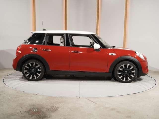 BMW MINI COOPER SD 5DOOR