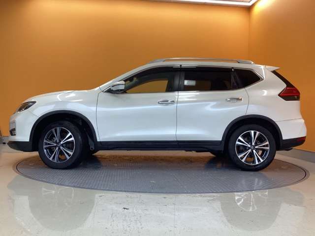 X-TRAIL 2WD