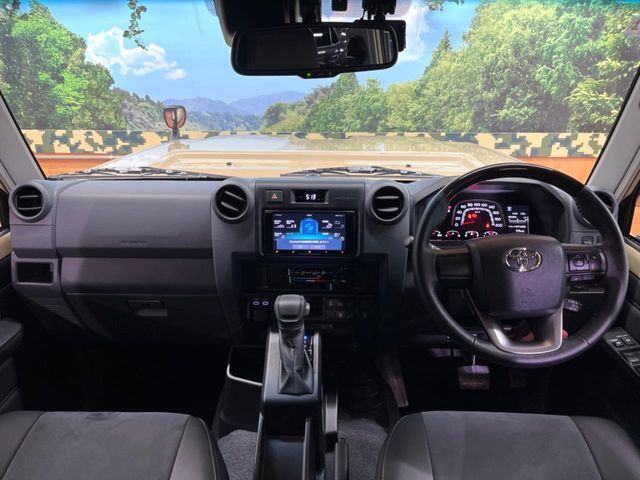 LANDCRUISER 70
