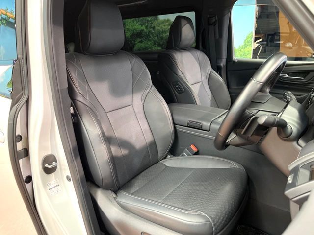 VELLFIRE HYBRID