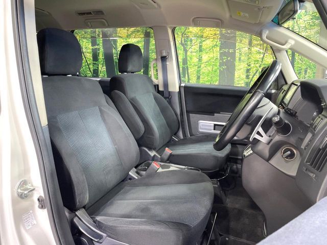 DELICA D:5 2WD