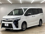 VOXY HYBRID