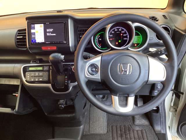 N BOX