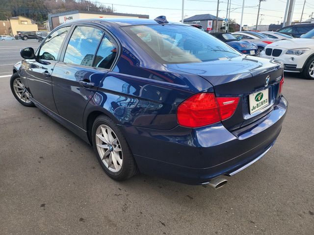 BMW 3 Series sedan